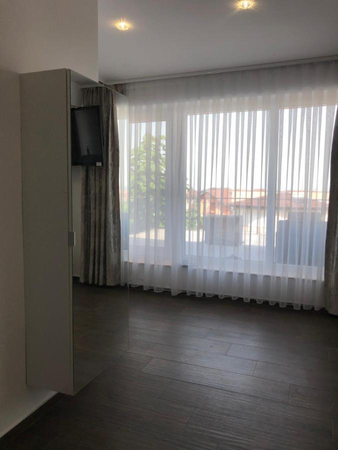 Villa Residence Sînmartin Екстериор снимка