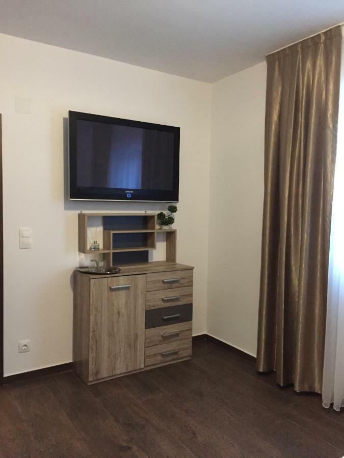 Villa Residence Sînmartin Екстериор снимка
