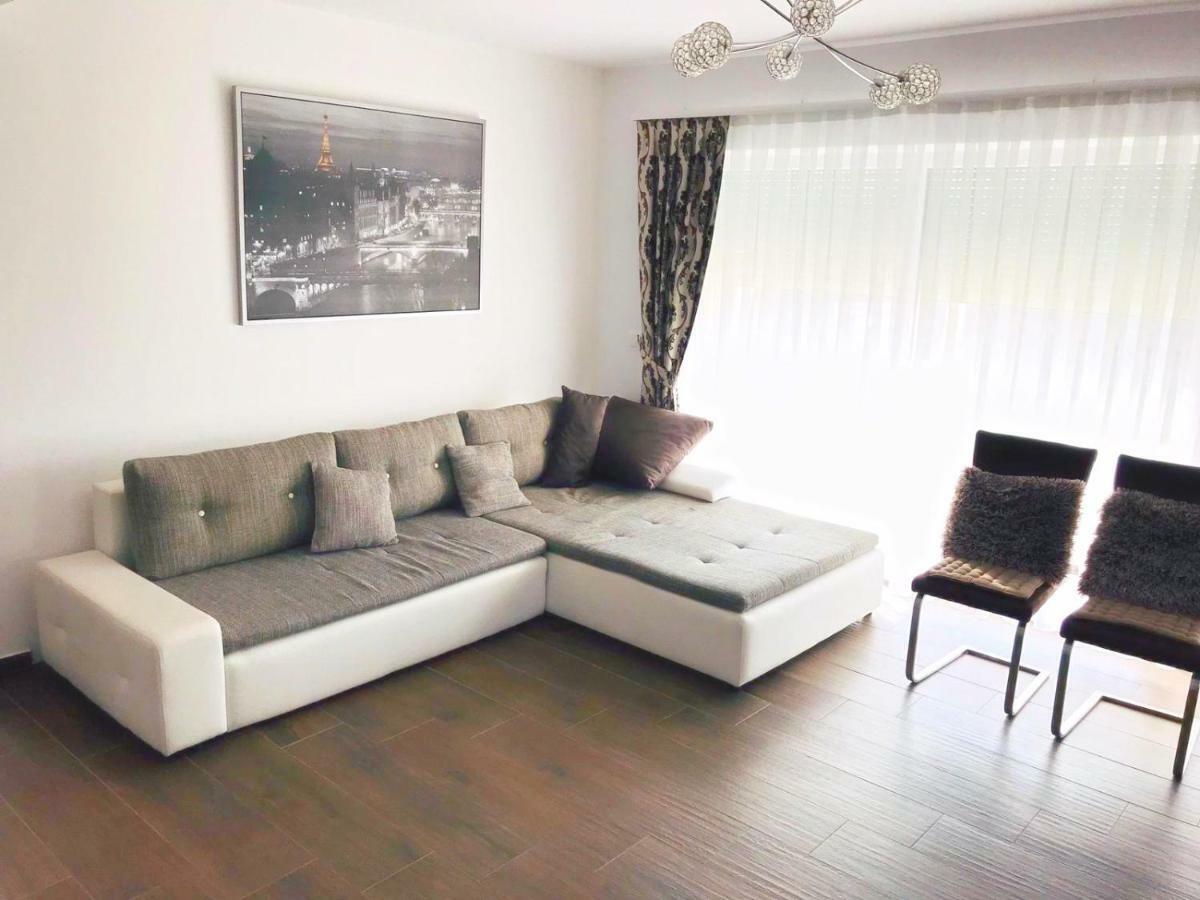 Villa Residence Sînmartin Екстериор снимка